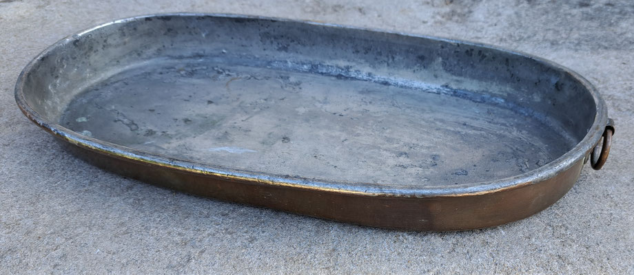 plat ovale  à four en cuivre ancien