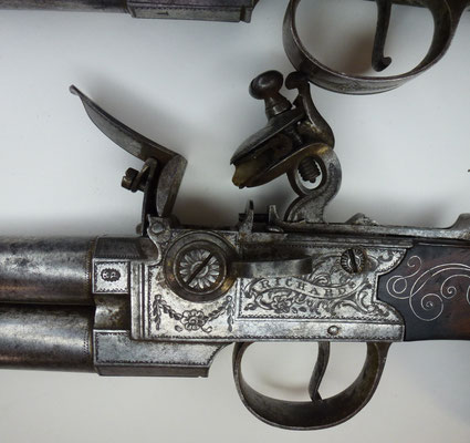  paire de  pistolet silex anglais richards à deux coups 
