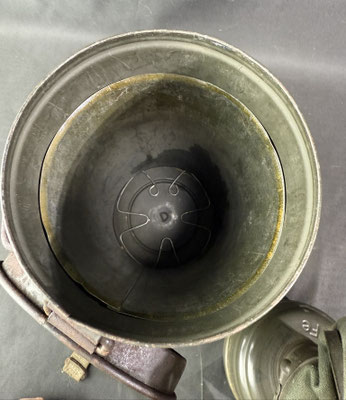 interieur boitier masque à gaz allemand ww2