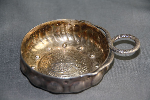 tas de vin en argent Confrerie des chevaliers du Tastevin 