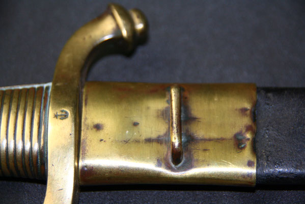 sabre briquet de marine an 9 poinçon ancre de marine .
