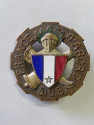 insigne 5 °DB .  sans fabricant Prix : 20 euros 