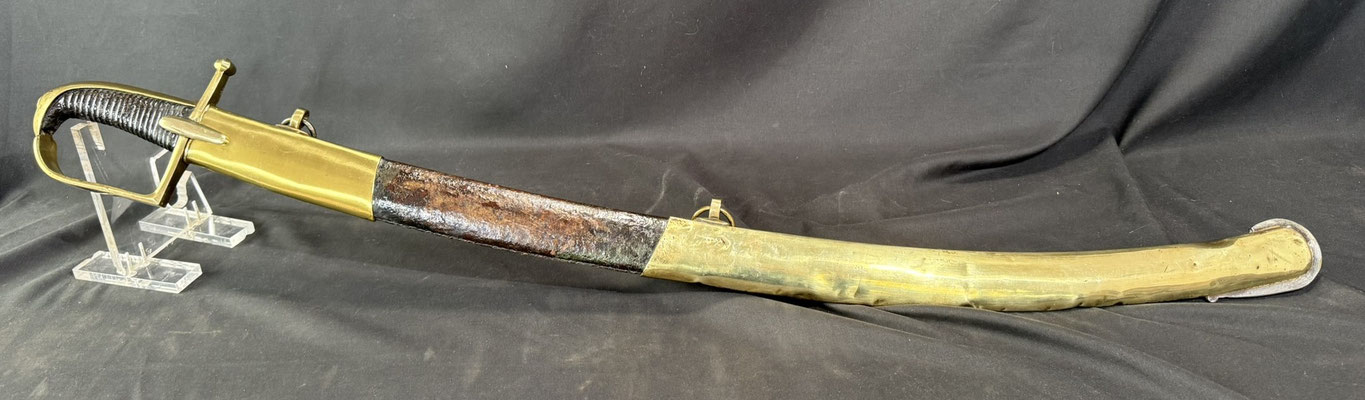 Sabre hussard troupe fabrication révolutionnaire du type 1777, utilisé sous le premier empire
