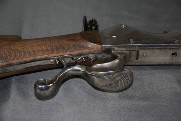 carabine suisse sytéme martini detail pontet à volute 