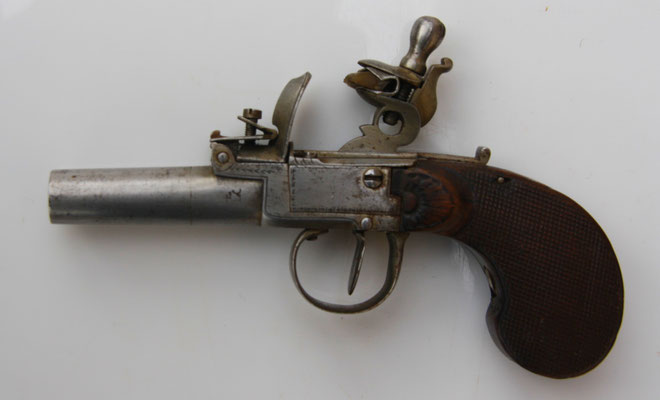 pistolet de poche silex