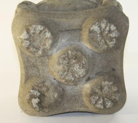 mortier en pierre  art populaire