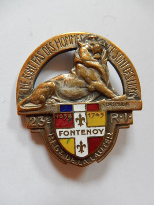  insigne 23 °RIF   ABPdép  Prix :80 euros 
