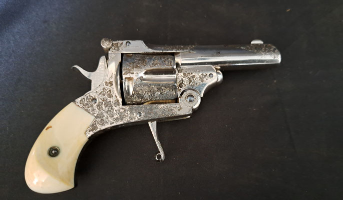 revolver a brisure
