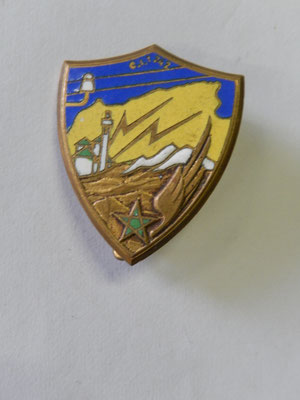  insigne cit 242 fez   .prix :12 euros