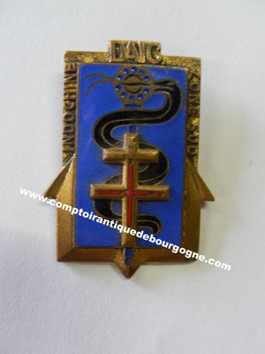DAIC attache cassé numeroté 261  prix :15 euros