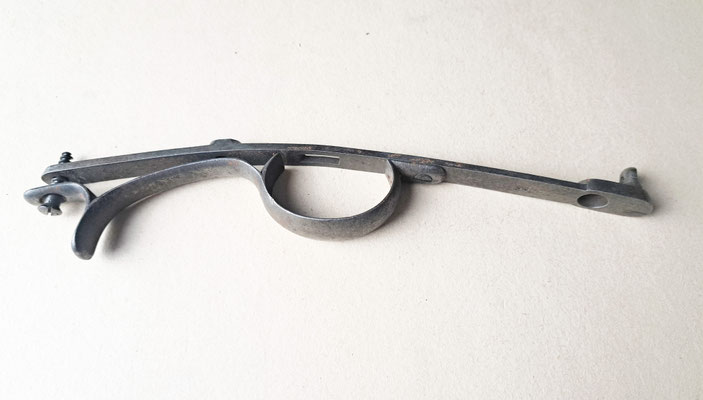 pontet et sa sous garde de fusil mauser 1871 de chasseur.