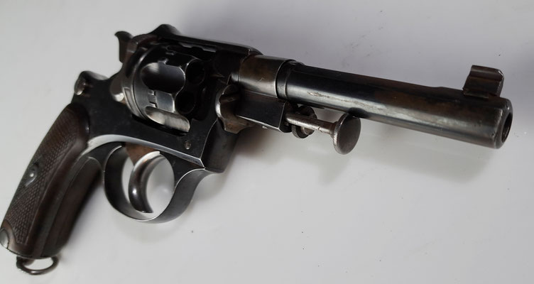 revolver 8 mm 