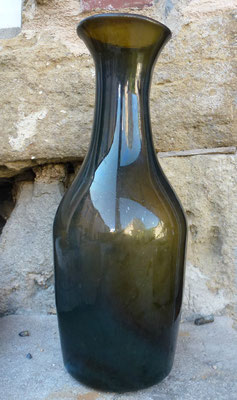 bocal en vert ancien 