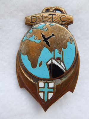 insigne dépot isolé des troupes coloniales .DPN H 635 43 rOM  Prix : 10 euros 