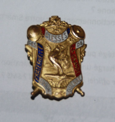 insigne union fraternelle des blessés de la grande guerre .3.8 cm .prix : 40 euros 