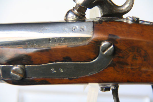 pistolet de gendarmerie à percussion silex transformé .