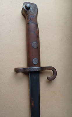 Baïonnette hollandaise m 1895 Mannlicher detail du guillon cotév gauche 