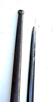 baionnette belge M1916 lame double tranchant .