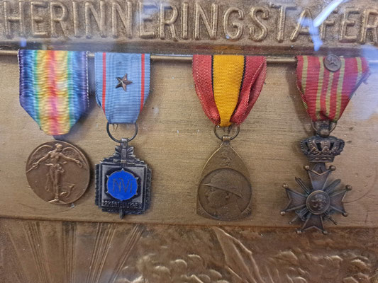 decoration belges medaille pour la bravoure georges V 