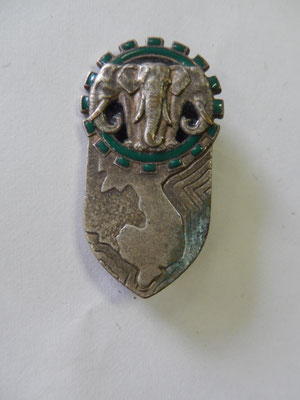 517° insigne  groupe de transport vert h546 Prix : 40 euros 