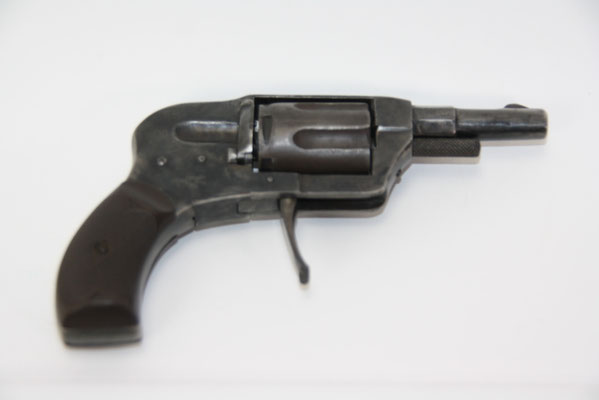 revolver 6 mm velodog Arminius percussion centrale .