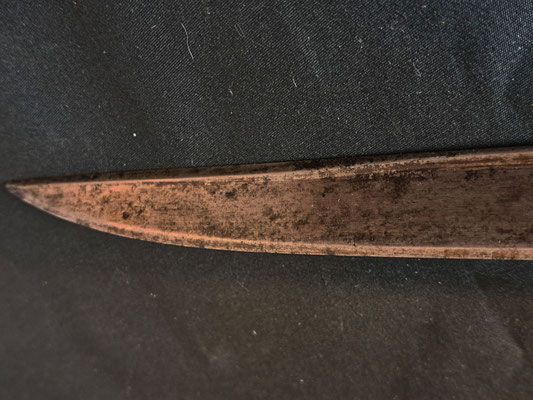 sabre d'officier de maréchaussée modèle 1787 ancien regime  vue de la pointe de la lame 