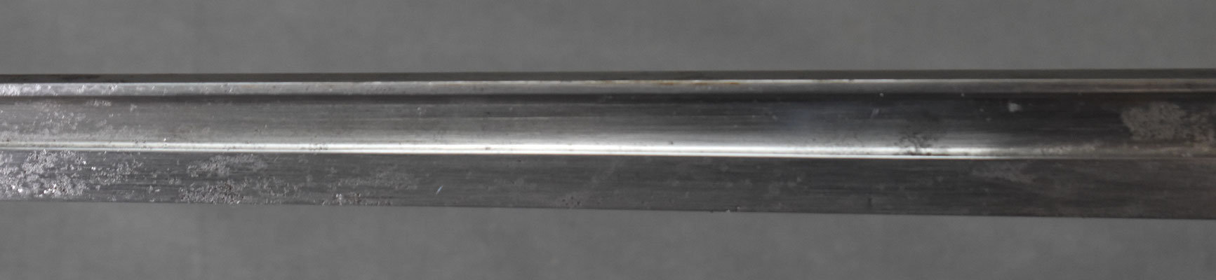 sabre d'essai modèle  1880 garde laiton .