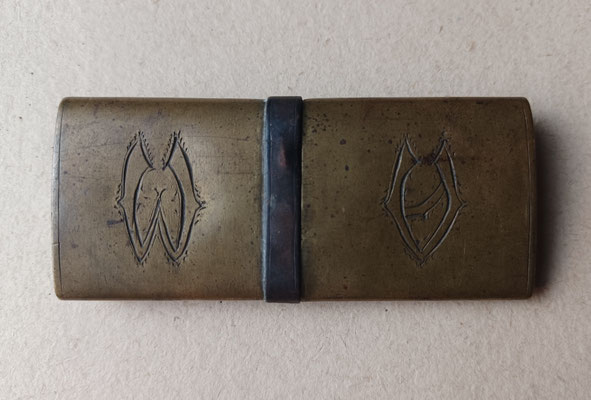 briquet en forme de porte monnaie artisanat de tranchée vue de l'arriére 