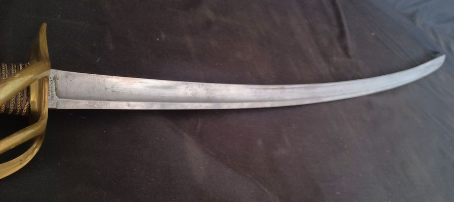 sabre cavalerie légére suisse modèle 1842 avec une belle lame 