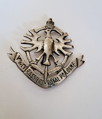 5° CUIRASSIERS ROYAL POLOGNE INSIGNE BERET. FABRICATION LOCALE INDOCHINE trés bon ètat . prix 70 euros