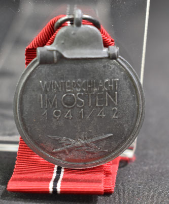 ost médaille avec son ruban Prix : 70 euros 