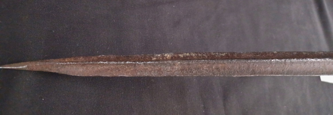 baionnette revolutionnaire lame avec traces de rouille 