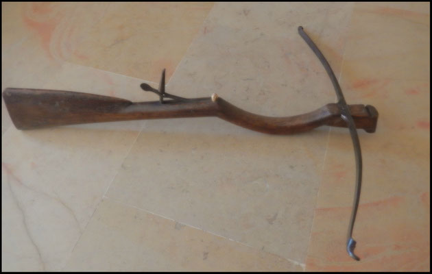 arbalète à jalet en bois 