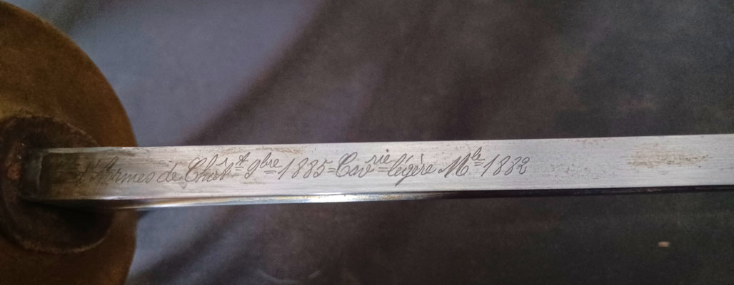 sabre cavalerie légére modèle 1882 troupe marquages du dos de la lame 