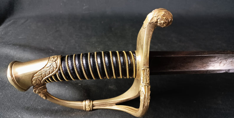 sabre modèle 1821 garde nationale 1830 vue de la garde en bronze 