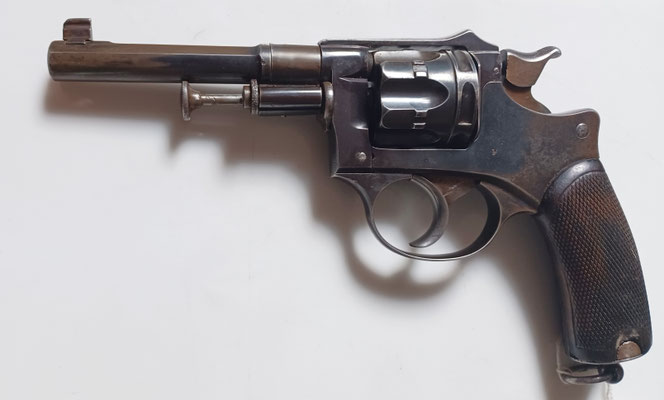 revolver modèle 1887 civil cal 8mm