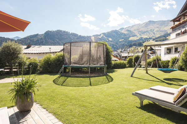 Garden with trampoline