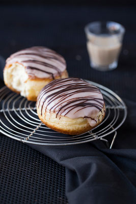 Berliner mit Baileys-Creme