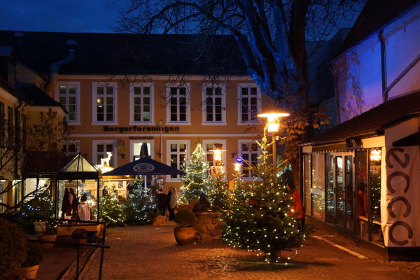 Weihnachtlicher Innenhof - Flensburg