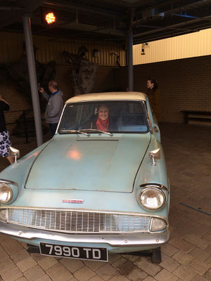 Harry Potter Studio Tour - Mr. Weasleys fliegender Ford
