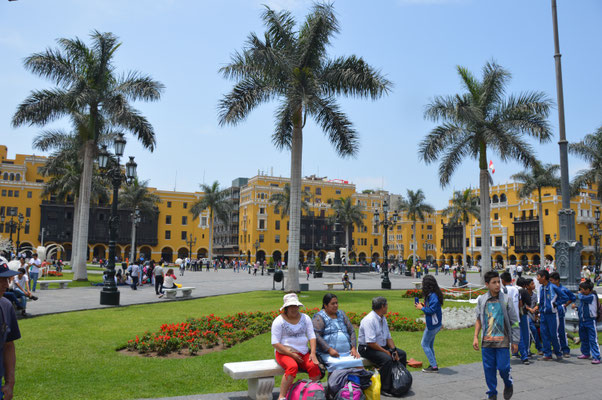 PLAZA DE ARMAS, LIMA