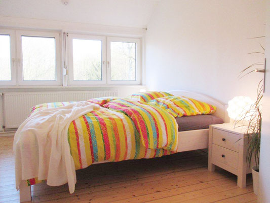 Haus am Brunausee: Schlafzimmer mit Doppelbett