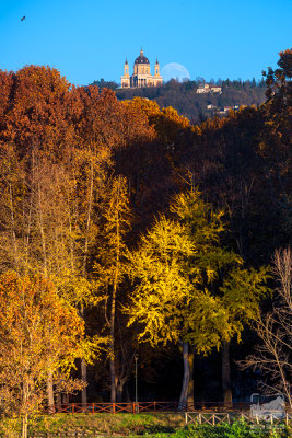34 - L'autunno, Superga e la luna