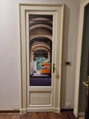 Stampa realizzata su pannello porta, dimensioni 50cm x 180cm