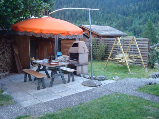 Grillplatz mit Schaukel
