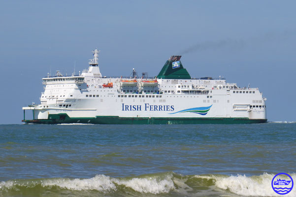 Isle of Innisfree / Calais-Douvres (© lebateaublog 2022)