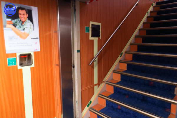 Accès au restaurant des chauffeurs routiers par le pont 8