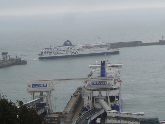 Pride of Calais & Dunkerque Seaways (©lebateaublog2011)