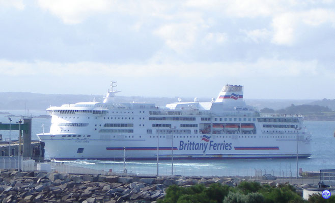 Pont Aven au départ de Roscoff (© lebateaublog 2012)