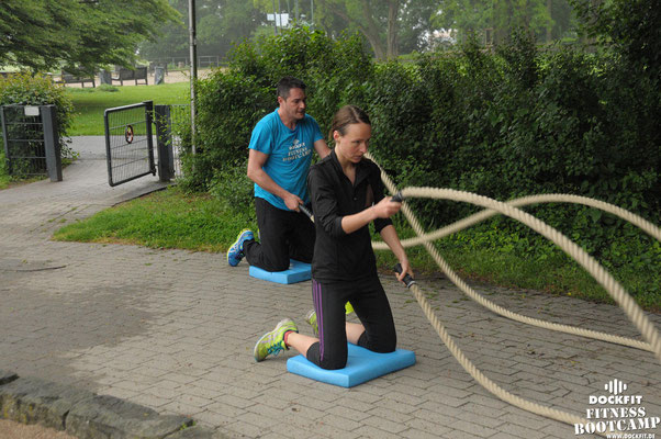 dockfit altona fitness bootcamp hamburg training fitnessexperten hamburg dockland battle ropes outdoortraining aida